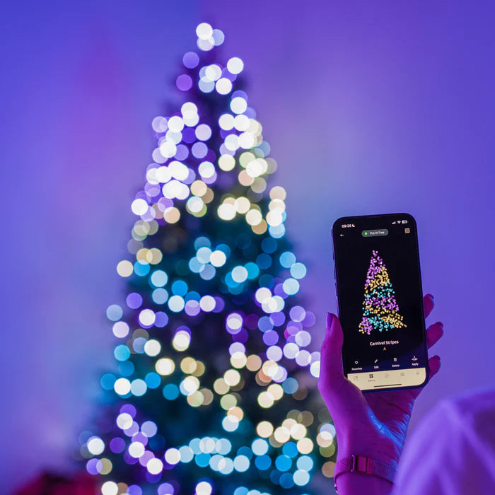 Pre-lit Regal Tree (Multicolor)