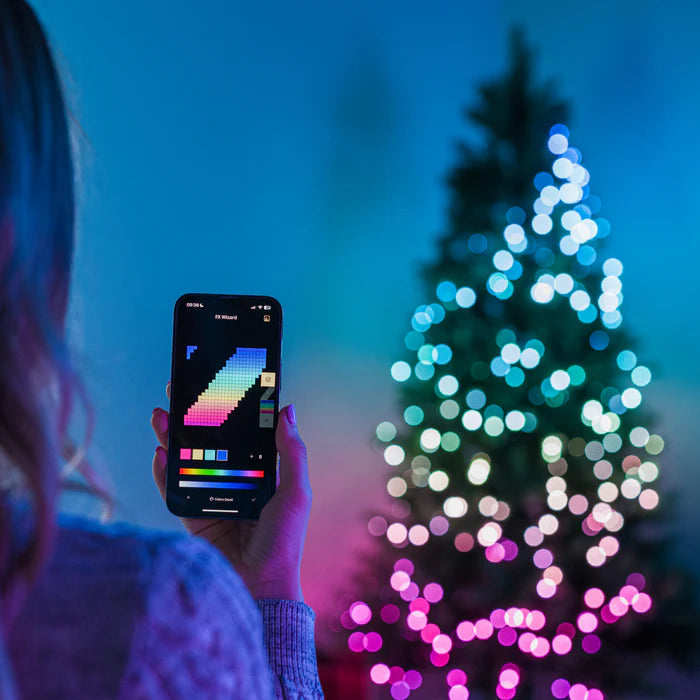 Pre-lit Regal Tree (Multicolor)