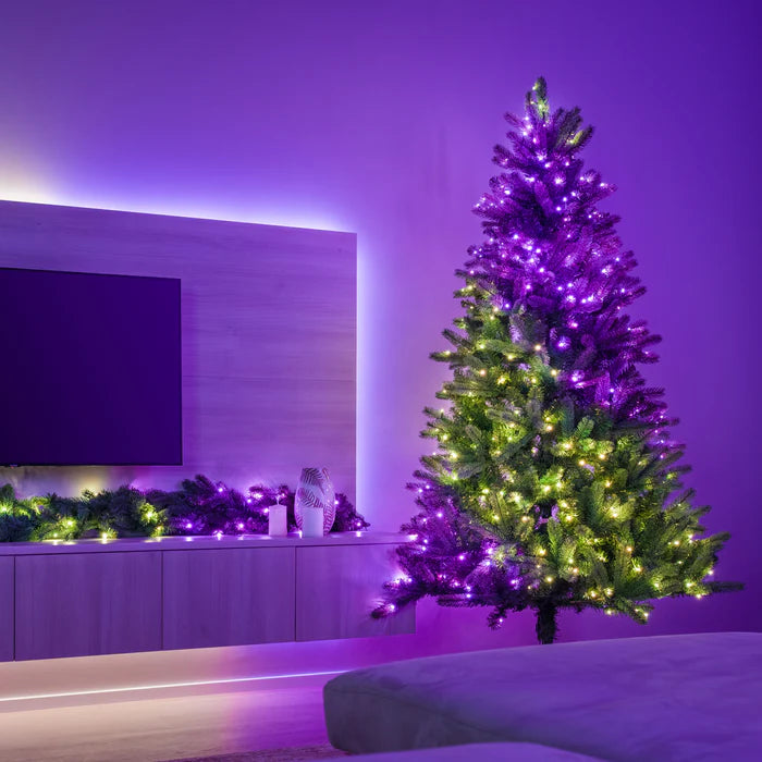 Pre-lit Regal Tree (Multicolor)